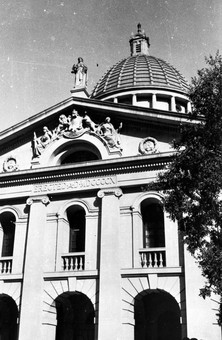 香港首個法律學位課程