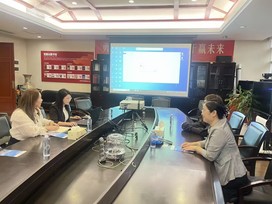 Delegation meeting with Xinhua News Agency Sichuan Branch