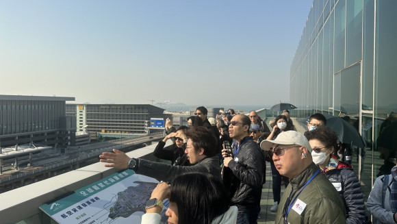 Visit to Hong Kong International Airport 