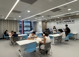 KEK with 8 classrooms, 1 computer lab, and 2 student common rooms.