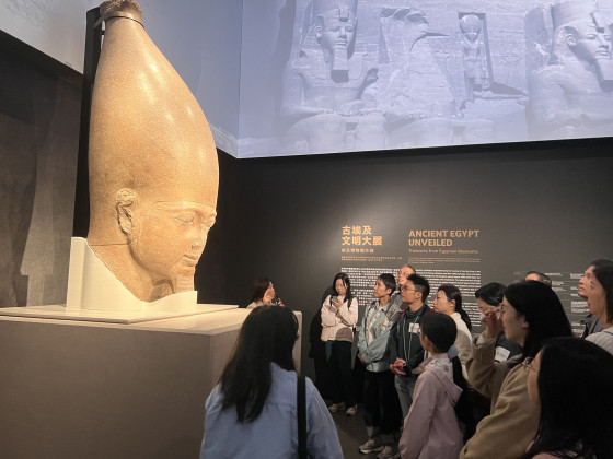 During the guided tour of “Ancient Egypt Unveiled: Treasures from Egyptian Museums” in November, alumni were immersed in the largest and most comprehensive exhibition of ancient Egyptian artefacts ever showcased in Hong Kong.