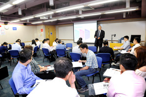 Mr Russell Harding, AML Lecturer