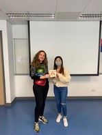 Congratulations to Sharon, who has won the Outstanding Performance Award in our Certificate in Spanish (Introductory)! ¡Felicitaciones! (March 2023)