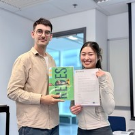 Congratulations to Helen, who has won the Best Progress Award in our Certificate in Spanish (Intermediate)! ¡Felicitaciones! (Mar 2026)