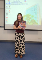 Congratulations to Irene, who has won the Best Progress Award in our "Certificate in Italian (Introductory)"! Congratulazioni!