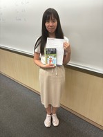 Congratulations to Ms. Wong, who has won the Best Progress Award in our Certificate in French (Introductory)! Félicitations! 