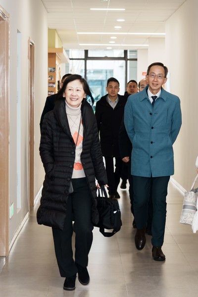 The delegation visited the Taicang campus student dormitories.